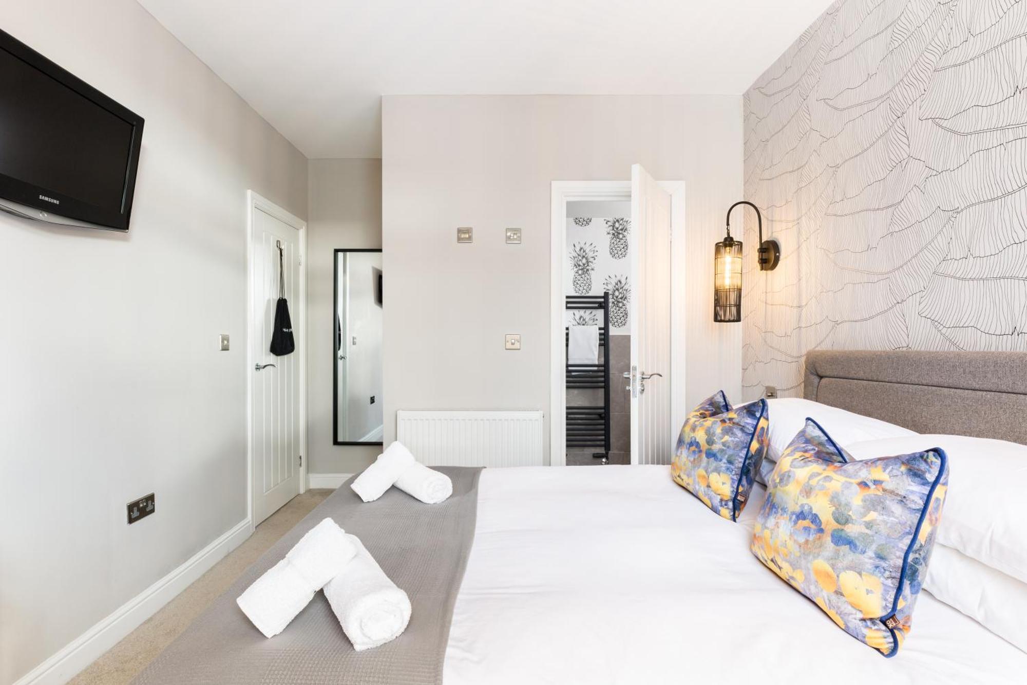 The Shirt Factory Apartments Warrington  Room photo